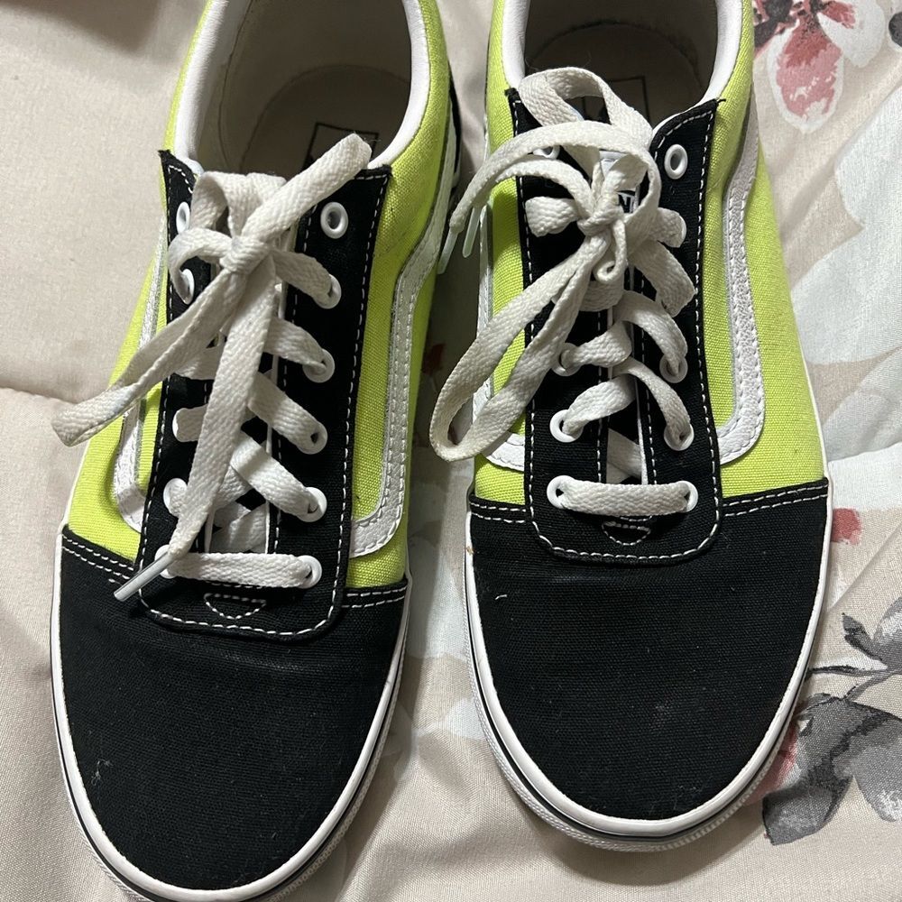 Vans size 6